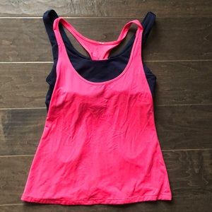 Size small lululemon workout tank w built in sports bra